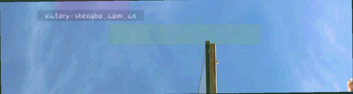 藏地织物经纬纹理与色带叠压的抽象画面